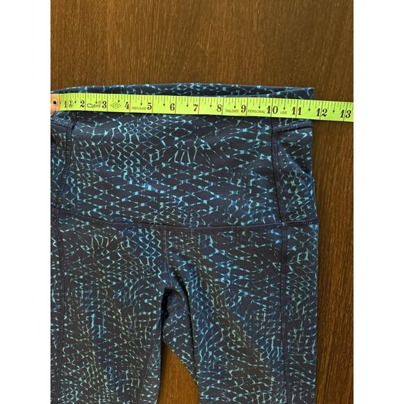 Lululemon Pure Practice Pant Samba Snake Kayak Blue/Hero Blue Leggings Size 4 - Picture 4 of 8